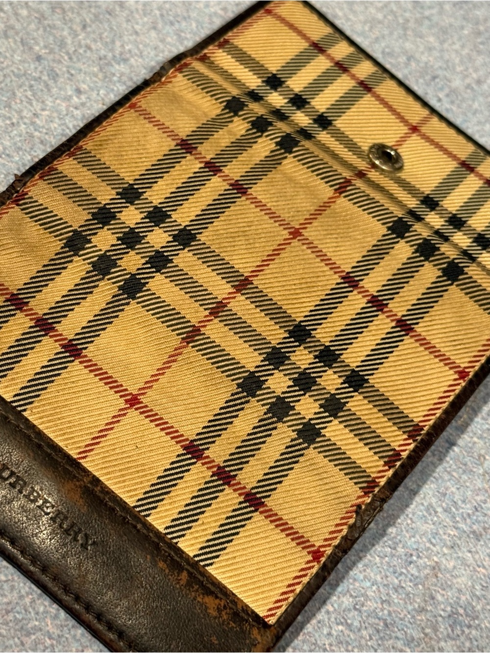 Burberry Nova Check Vintage Key Holder Leather with Embossed Logo with COA - Picture 9 of 11